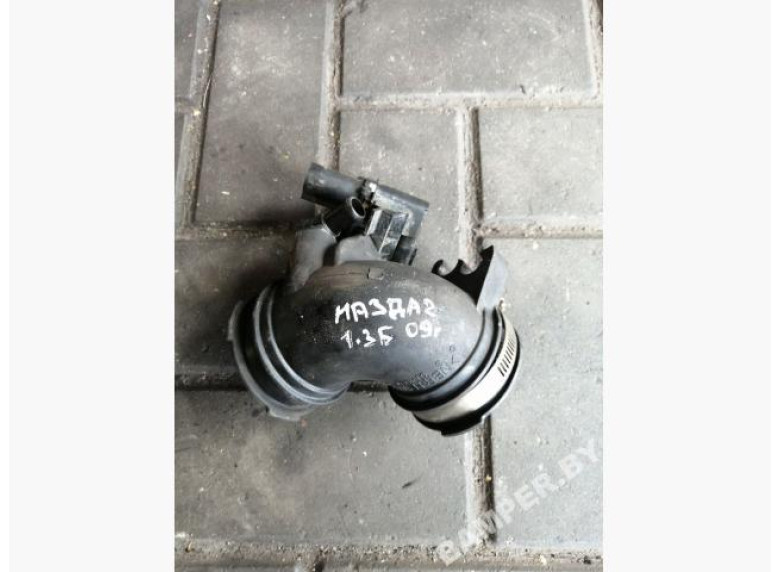 Патрубок впускного коллектора к Mazda 2, 2009г.