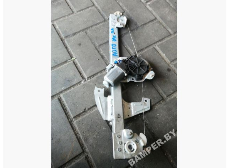 Стеклоподъемник электрический передний левый к Toyota Aygo, 2008г.