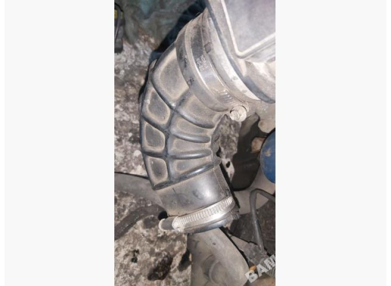 Патрубок воздушного фильтра к Renault Master, 2003г.