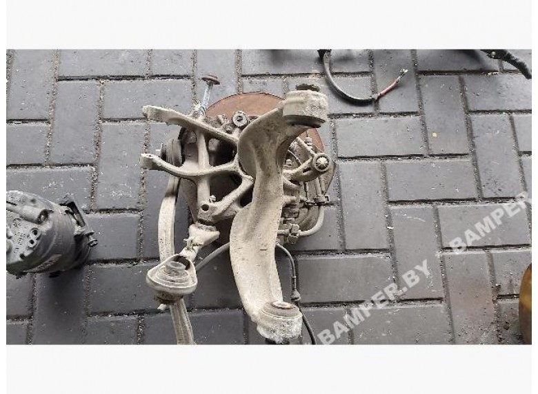 Ступица задняя левая к Peugeot 407