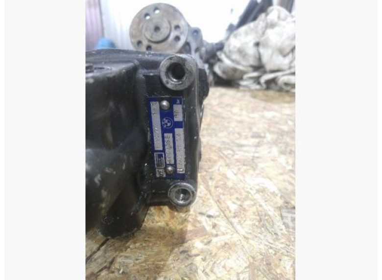 Насос гидроусилителя руля к BMW 7 E32, 1993г.