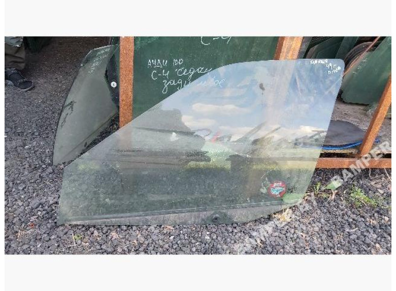 Стекло двери передней левой к Citroen Xantia, 2000г.