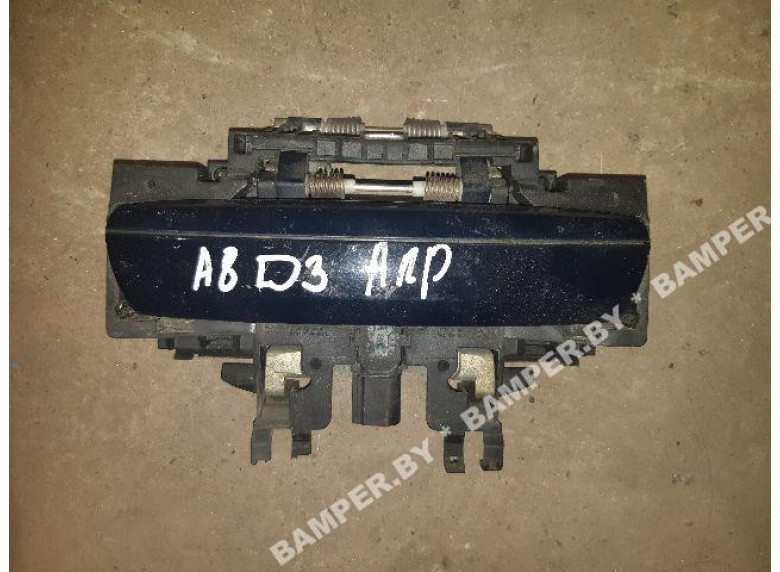 Ручка наружная передняя правая к Audi A8, 2007г.