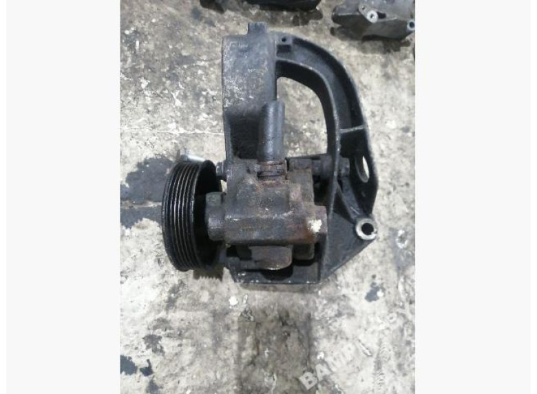 Насос гидроусилителя руля к Renault Megane, 1998г.