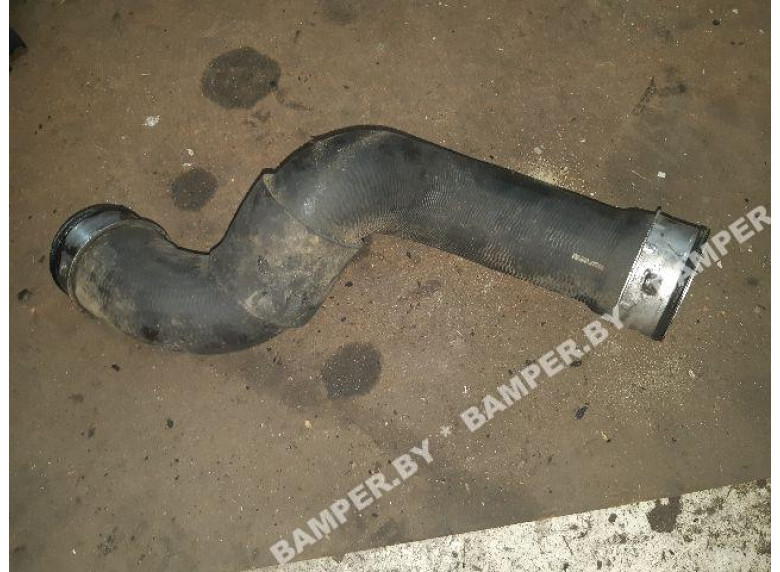 Патрубок турбины к Mercedes C W203, 2002г.