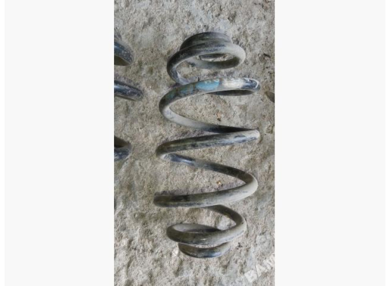 Пружина задняя к Volkswagen Passat, 1998г.