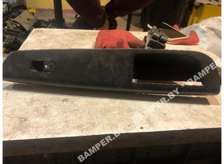 Кнопка стеклоподъемника к Kia Ceed