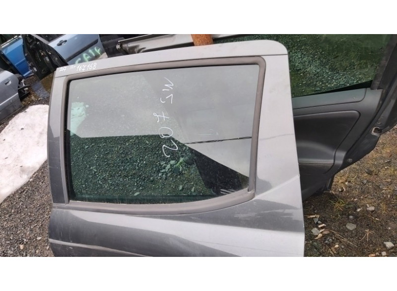 Стекло двери задней левой к Peugeot 207, 2010г.