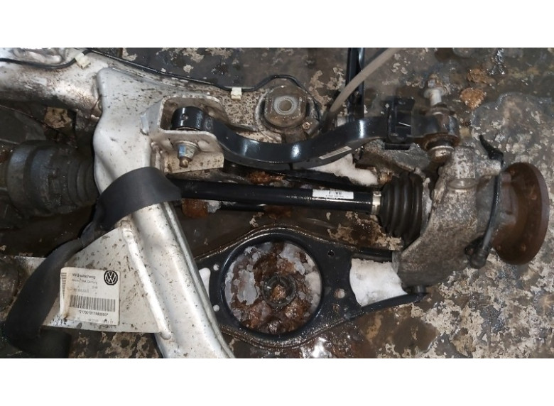 Полуось задняя (приводной вал, ШРУС) к Volkswagen Passat, 2007г.