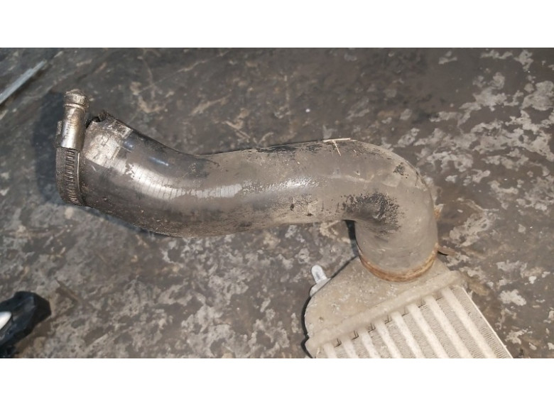 Патрубок интеркулера к Kia Ceed, 2008г.