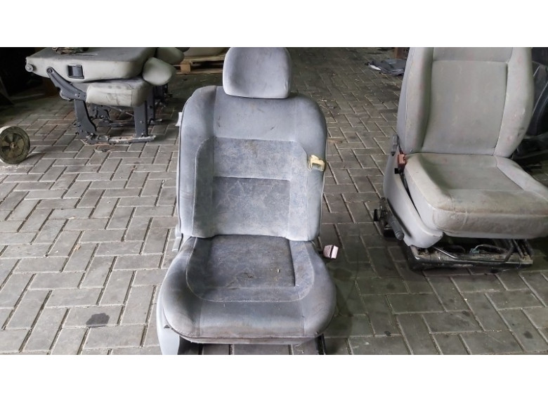 Сиденье переднее правое к Renault Safrane, 1998г.