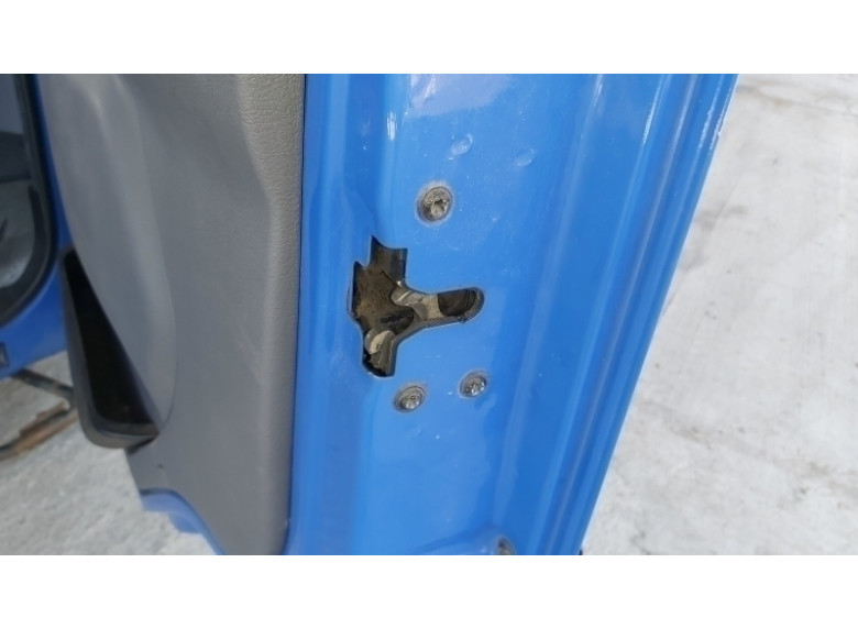 Замок двери передней правой к DAF LF, 2007г.