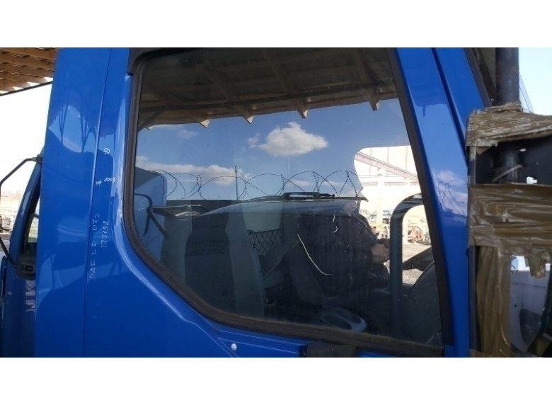 Стекло двери передней правой к DAF LF, 2007г.