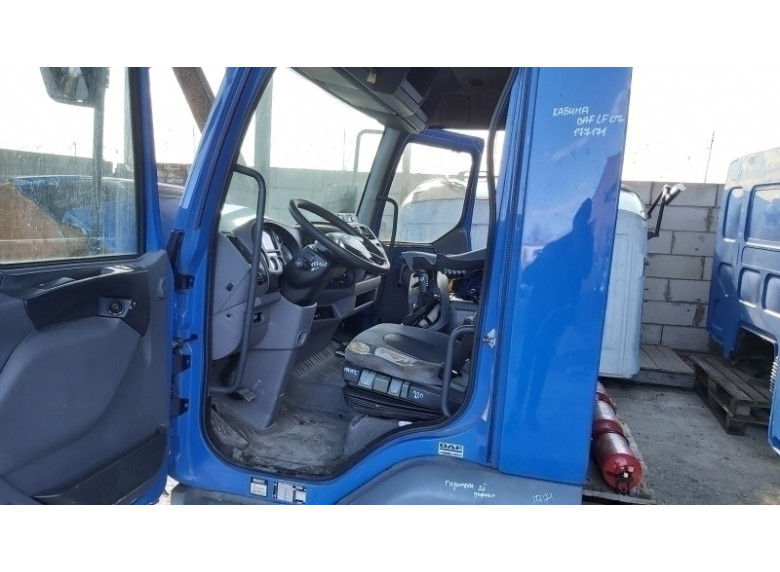 Уплотнитель двери передней левой к DAF LF, 2007г.
