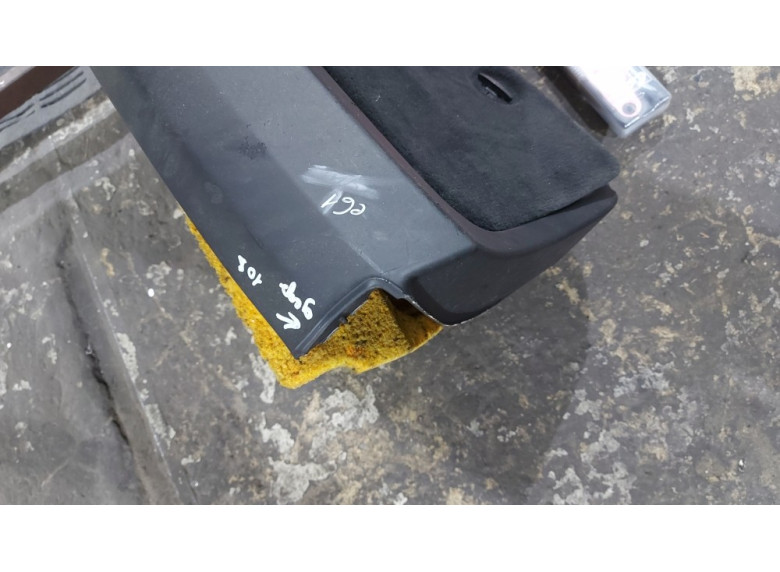 Обшивка крышки багажника к BMW 5 E60/E61, 2007г.