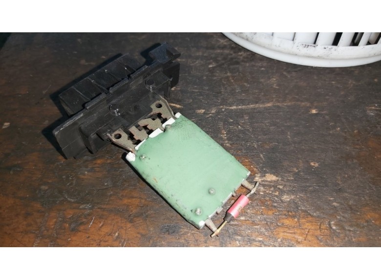 Сопротивление печки к Сопротивление печки к Fiat Fiorino undefined г. Fiorino