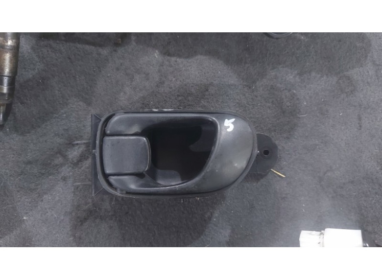 Ручка внутренняя передняя левая к Chevrolet Tacuma, 2004г.