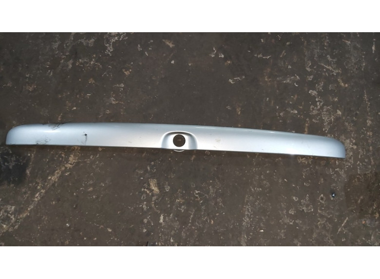 Накладка подсветки номера к Opel Vectra, 1998г.