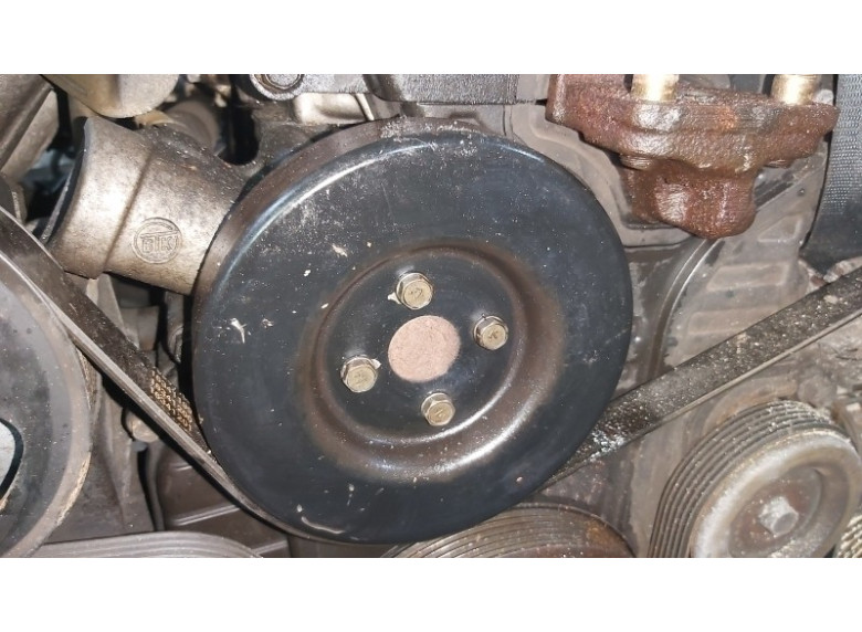 Шкив помпы к Mitsubishi Grandis, 2005г.