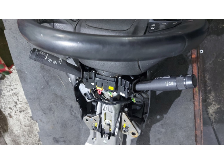 Переключатель подрулевой (стрекоза) к Opel Zafira, 2012г.