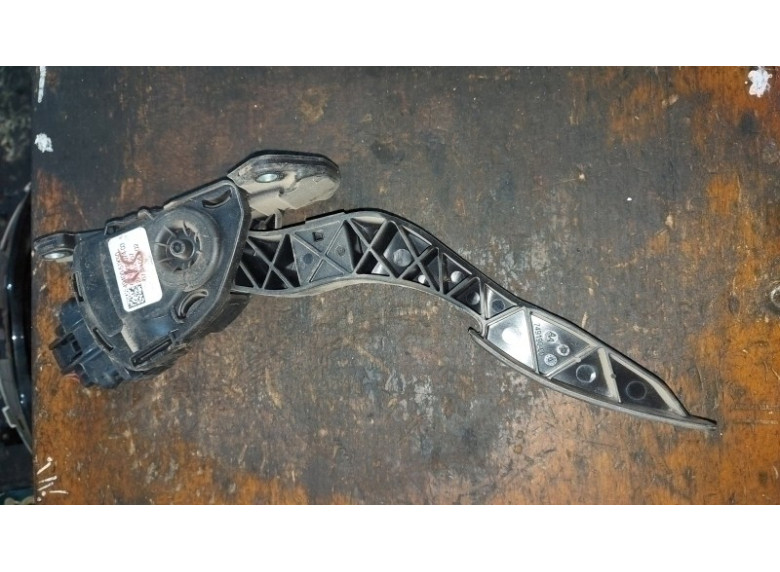 Педаль газа к Suzuki Swift, 2007г.