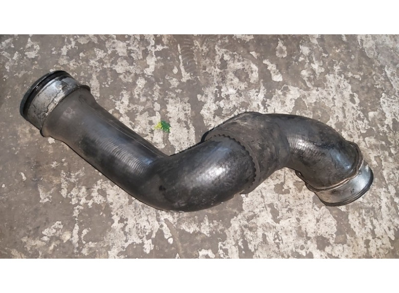 Патрубок интеркулера к Mercedes C W203, 2002г.