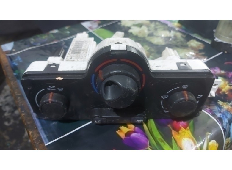 Блок управления печки/климат-контроля к Renault Megane, 2008г.