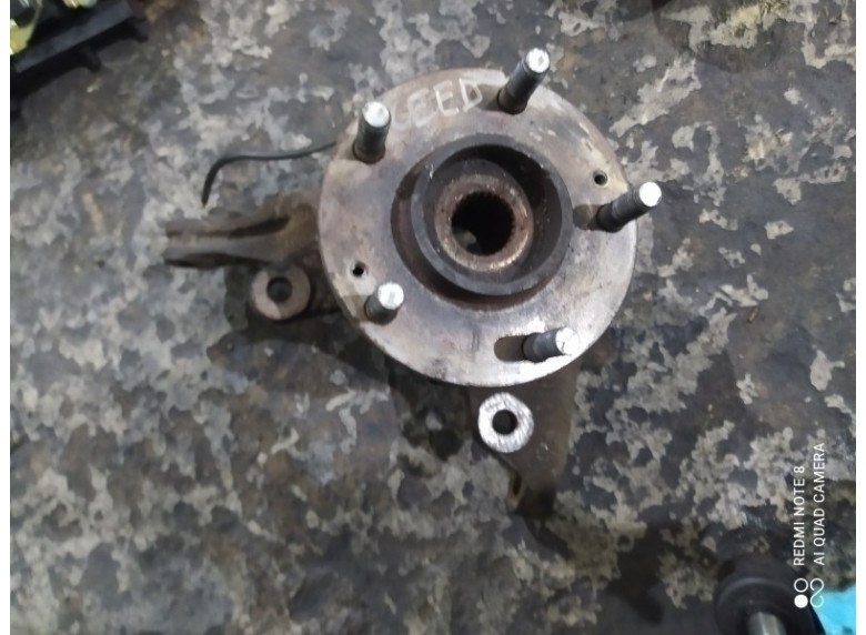 Ступица передняя правая к Kia Ceed, 2007г.