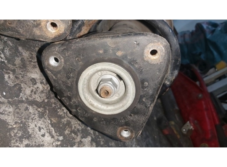 Опора амортизатора верхняя (чашка) к Ford C-Max