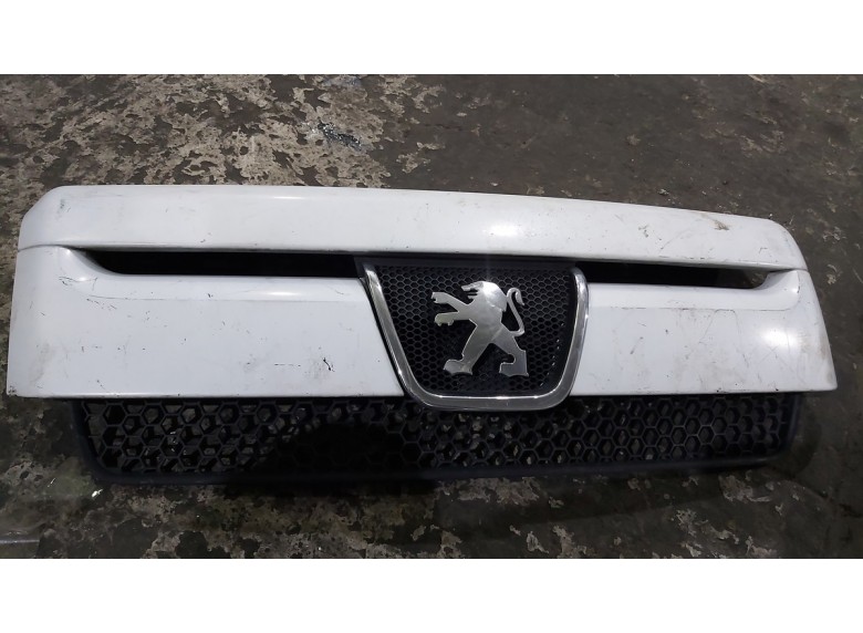 Решетка радиатора к Peugeot Expert