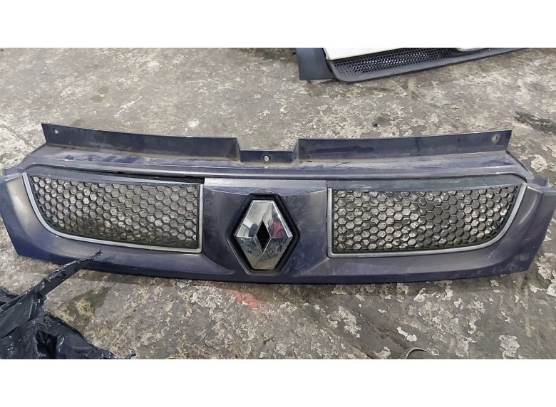 Решетка радиатора к Renault Master
