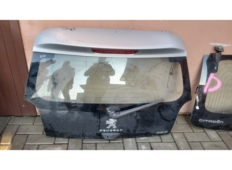Крышка багажника (дверь 3-5) к Peugeot 108, 2015г.
