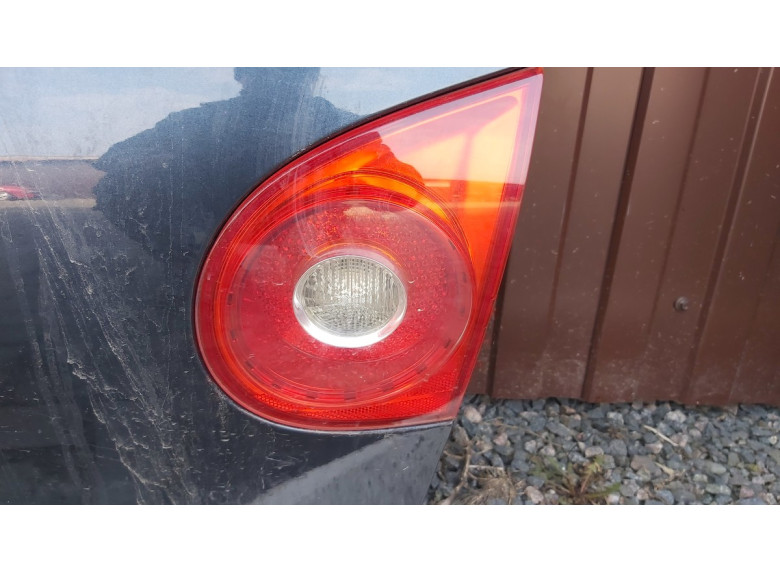 Фонарь крышки багажника правый к Volkswagen Golf GTI, 2006г.