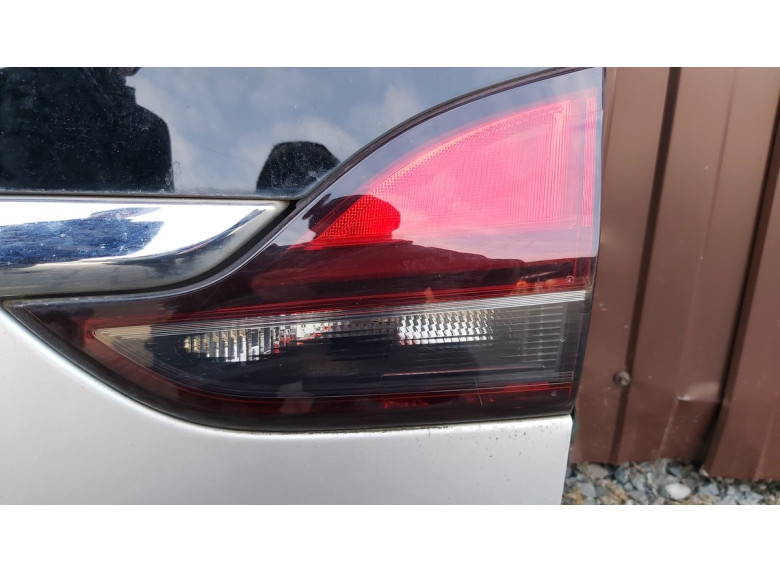 Фонарь крышки багажника правый к Opel Zafira, 2012г.