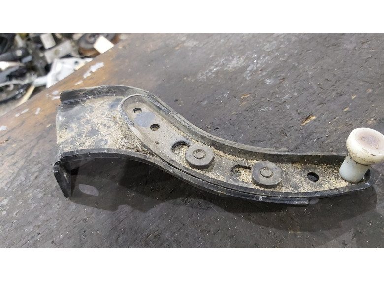 Ролик двери сдвижной к Volkswagen Caddy, 2008г.