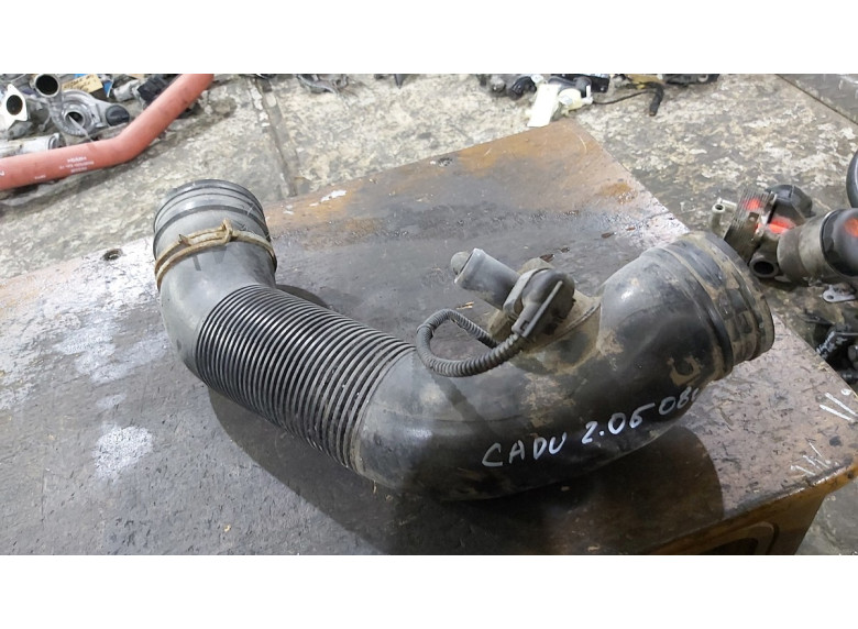 Патрубок воздушного фильтра к Volkswagen Caddy, 2008г.