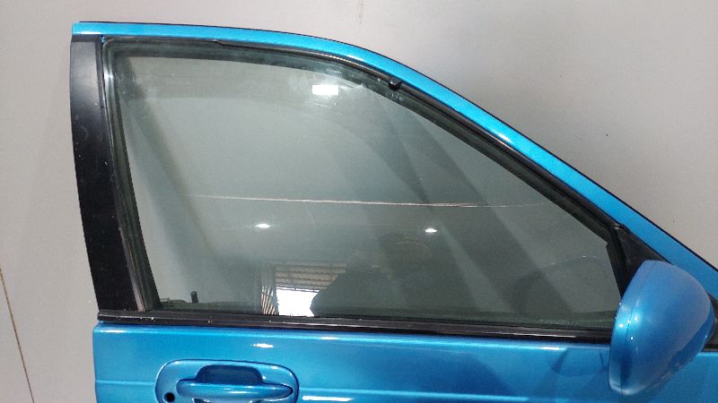 Стекло боковой двери - Honda Civic (2006-2012)