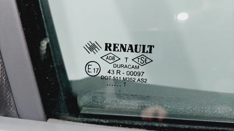 Стекло боковой двери - Renault Clio 1 (1991-1998)