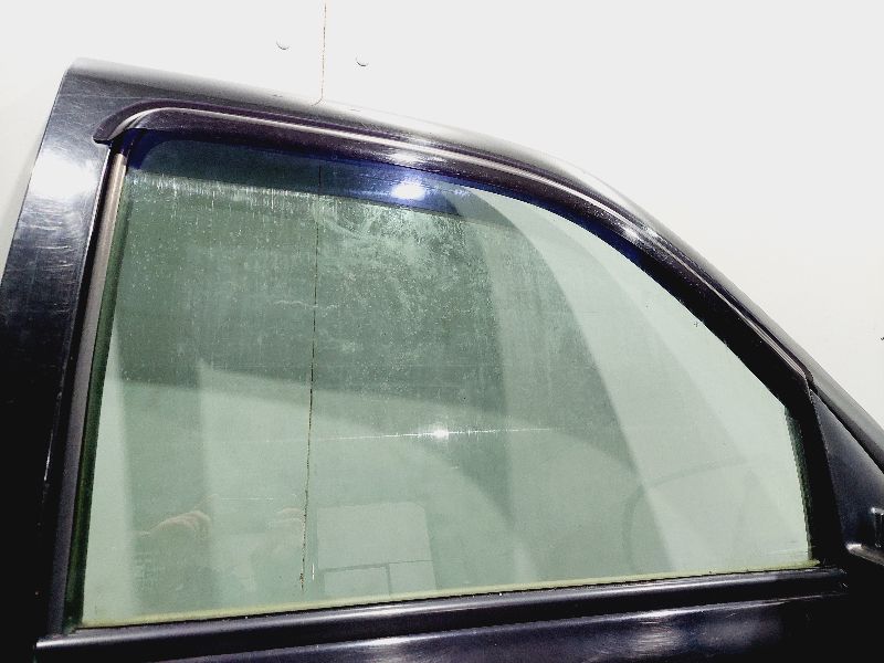 Стекло боковой двери - Chevrolet Tahoe (1999-2005)