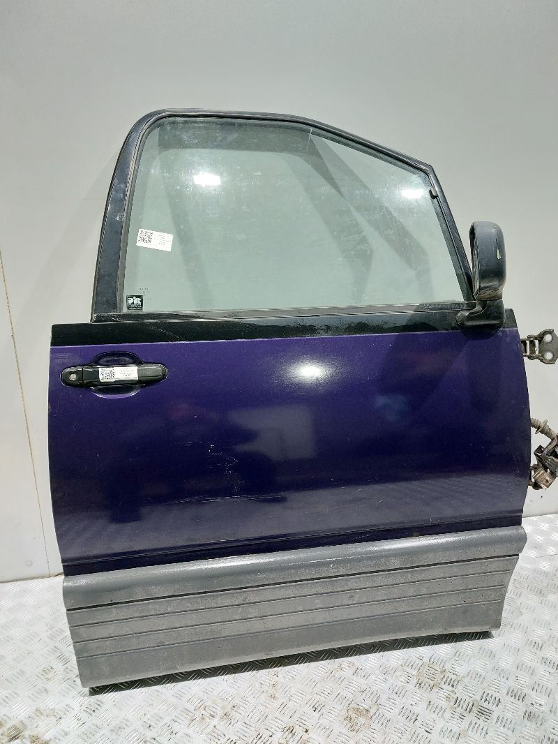 Стекло боковой двери - Toyota Previa / Estima (1990-2000)