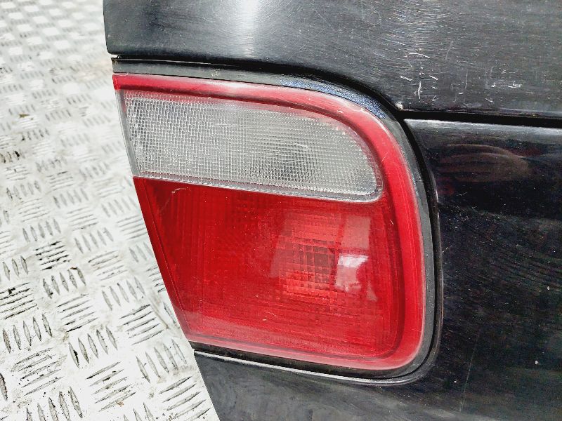 Фонарь крышки багажника - Mazda Millenia (USA) (1994-2002)