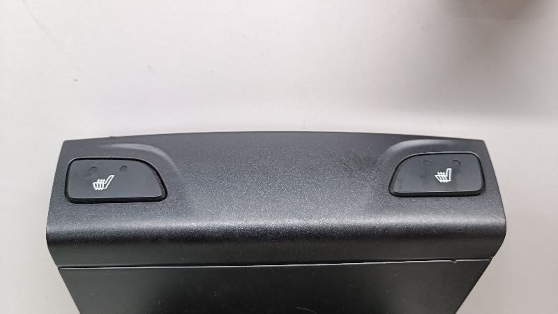 Кнопка обогрева сидений - Hyundai iX 35 (2010-2015)
