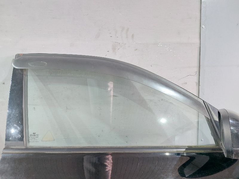 Стекло боковой двери - Hyundai Tucson 1 (2004-2009)