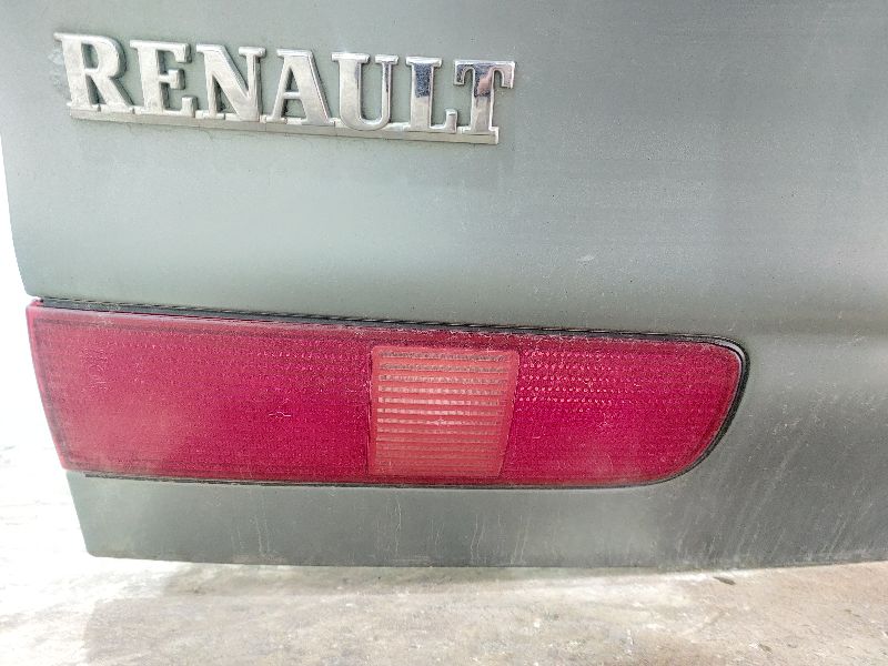 Фонарь крышки багажника - Renault Safrane (1992-2000)