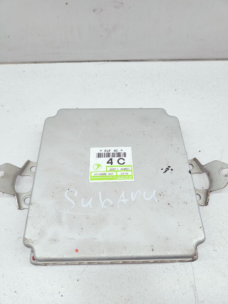 Блок управления ЭБУ (двигателя) - Subaru Outback 2 B12 (1998-2004)
