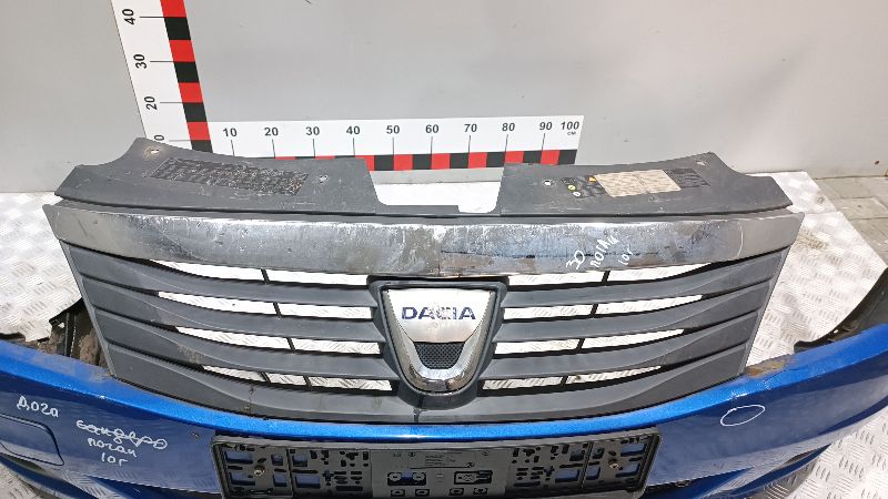 Решетка радиатора (капота) - Dacia Logan (2004-2012)