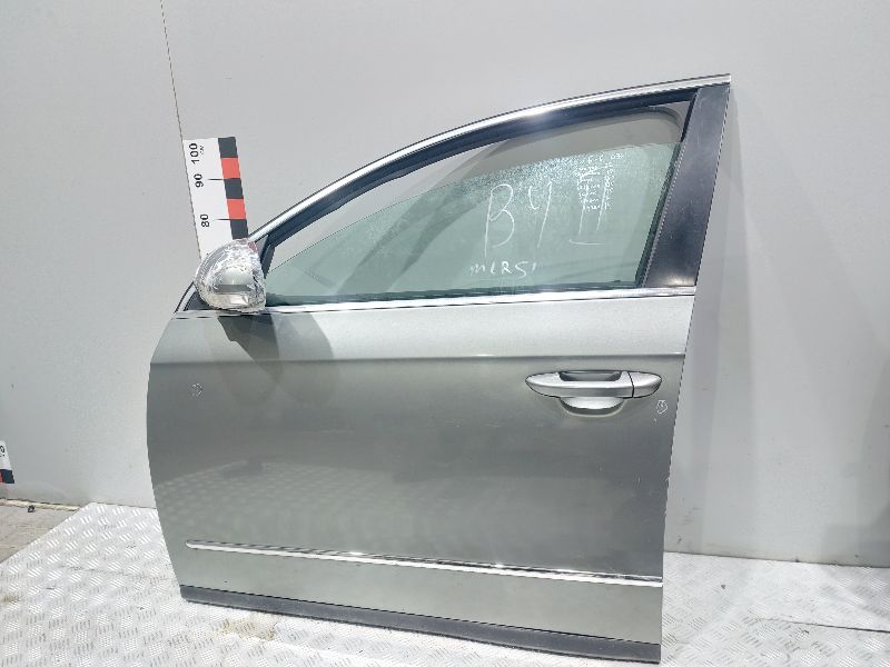 Стекло боковой двери - Volkswagen Passat 6 (2005-2010)