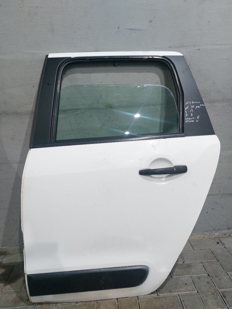 Стекло боковой двери - Citroen C3 Picasso (2009-2013)