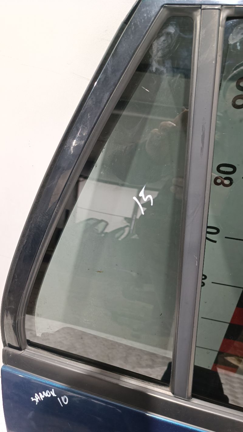 Стекло боковой двери - Mitsubishi Lancer 9 (2003-2009)