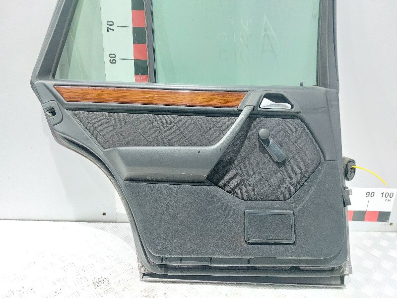 Обшивка двери (дверная карта) - Mercedes E W124 (1986-1995)